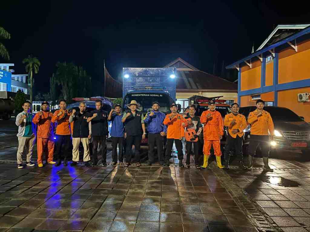 Bupati Epyardi Asda Turunkan Tim dan Ekskavator Bantu Penanggulangan Banjir Bandang di&nbsp;Agam