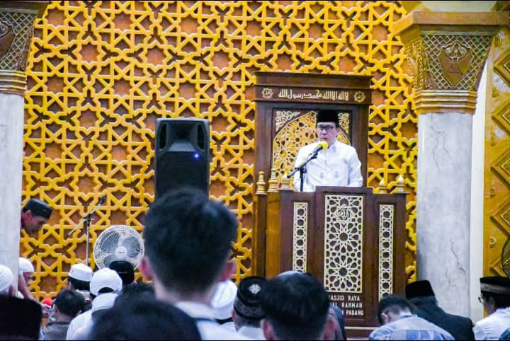 Salat Idul Adha 1445 H di Semen Padang, Direktur Operasi: Pentingnya Pengorbanan untuk Tujuan yang Lebih&nbsp;Besar