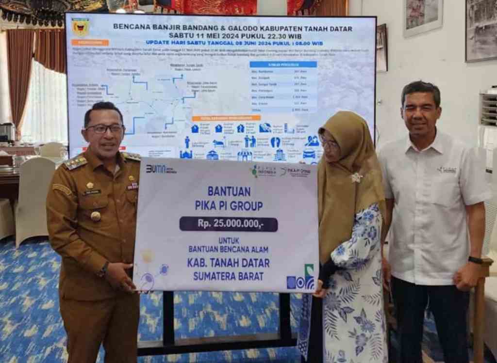 Pupuk Indonesia Salurkan Bantuan Untuk Masyarakat Terdampak Bencana di Tanah Datar  