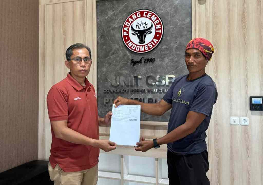 Temukan Vandel Balon Udara HUT ke-66 Pengambilalihan PT Semen Padang, Penyadap Karet Dapat 30 Zak&nbsp;Semen