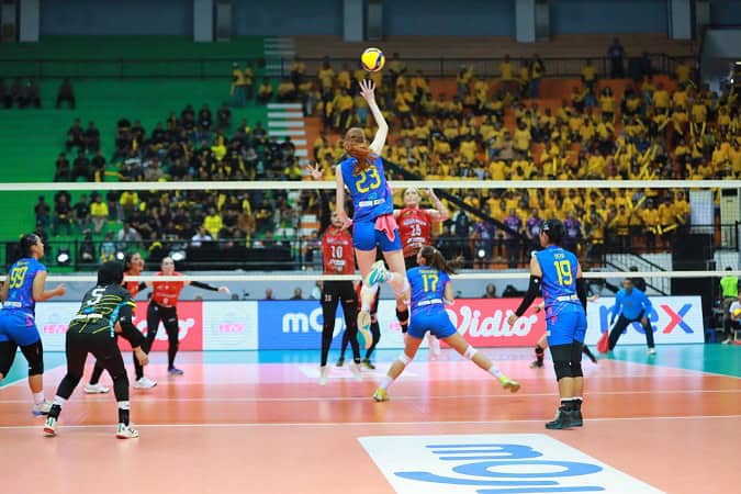 Kemenangan Fenomenal! Jakarta Electric PLN Tumbangkan Pospsivo Polwan di Pertandingan Perdana Final Four Proliga&nbsp;2024