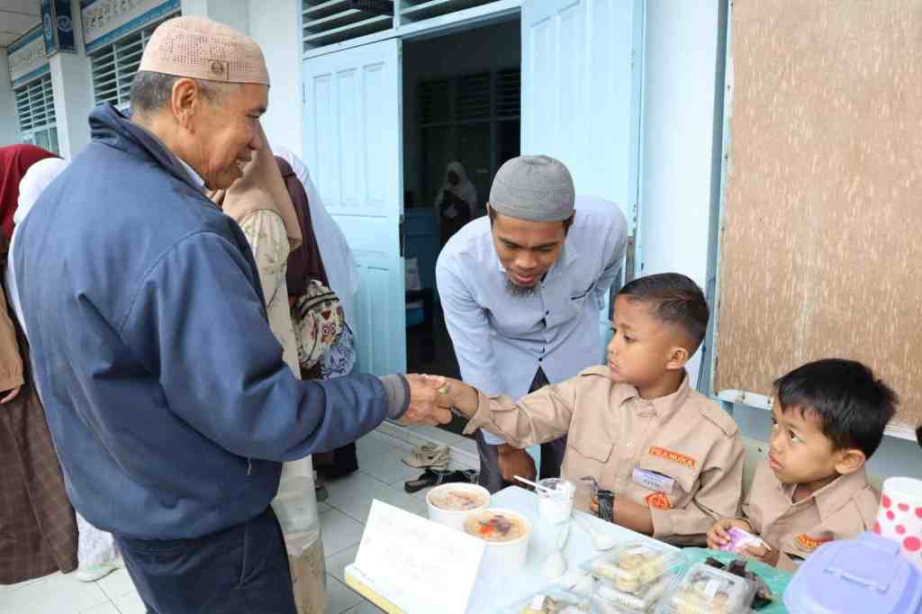 MIS REY Semarakkan Tahun Baru Islam dengan Bazar&nbsp;Muharram