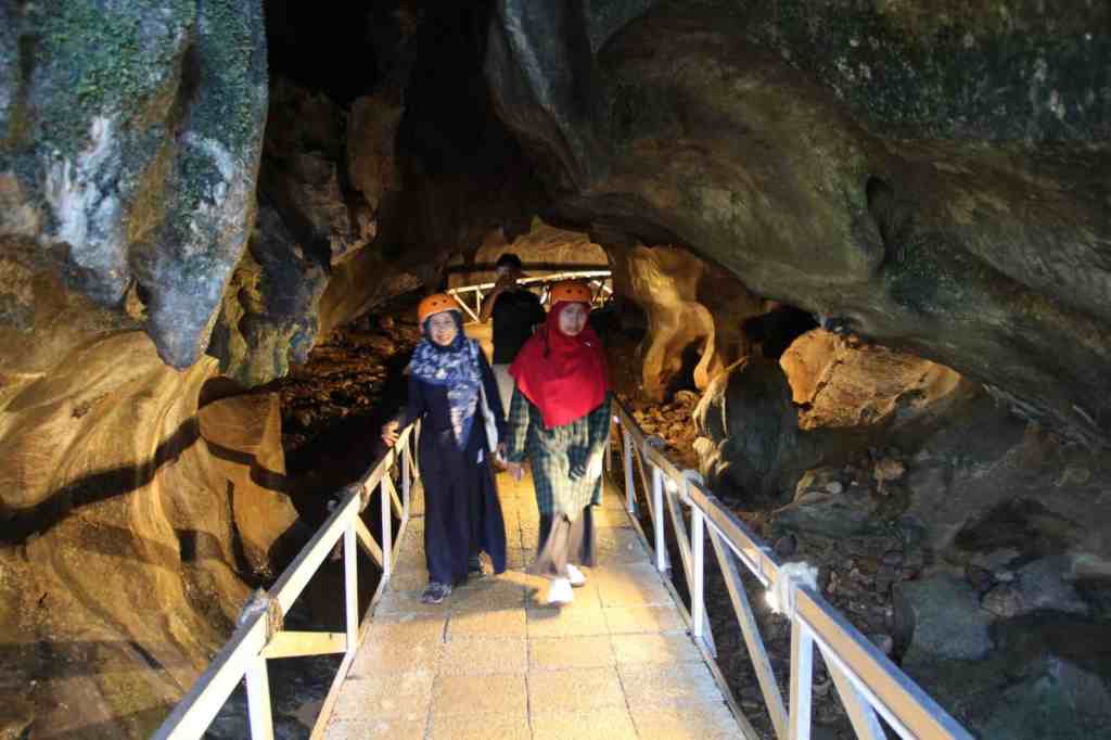 Hendri Septa Kembangkan Potensi Setiap Kecamatan, Goa Pandayo Terbukti&nbsp;Maju