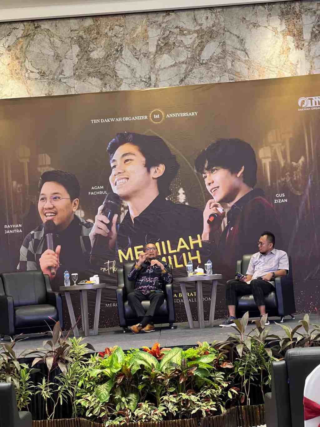 Hendri Septa Berbagi Pengalaman Ketika Kuliah di Luar&nbsp;Negeri