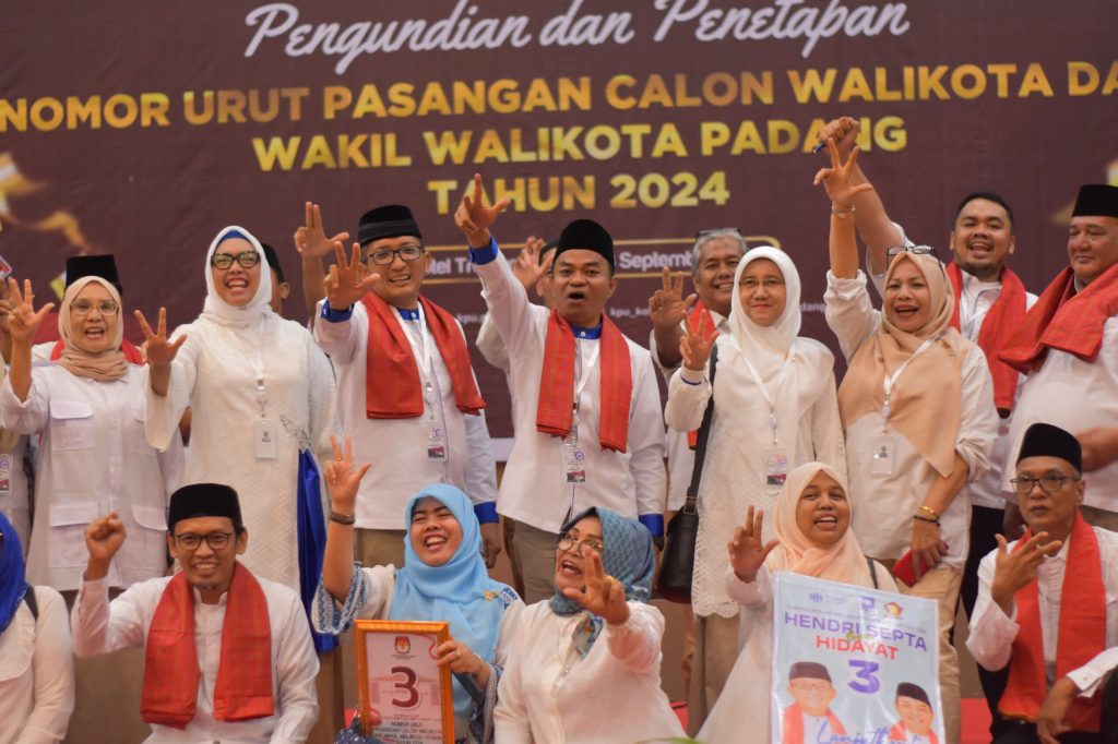 Hendri Septa-Hidayat: Angka 3 sebagai Simbol Kematangan dan Kolaborasi untuk&nbsp;Padang